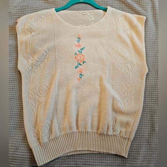 Vintage Sweaters - Vintage 80s Embroidered Floral Sweater